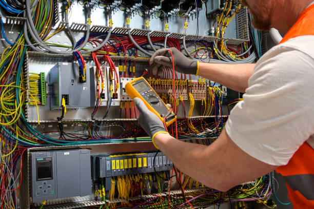 Best Circuit Breaker Repair  in Fox Lake, WI